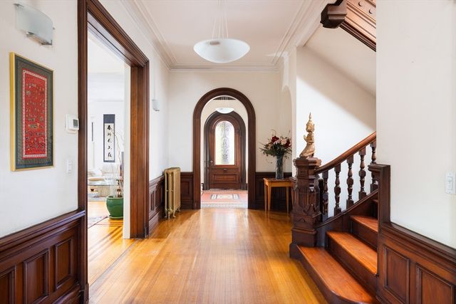75 Bellevue St, Newton, MA 02458