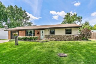 7798 Kingsbury Drive, Hanover Park, IL 60133