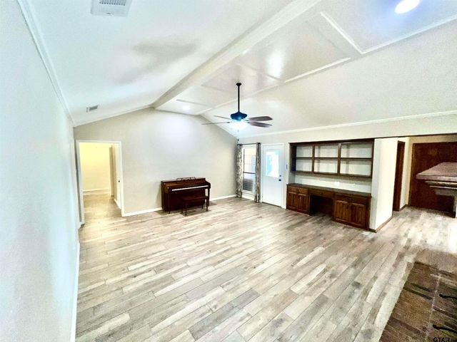 707 Hamtom Hill Drive, Tyler, TX 75703