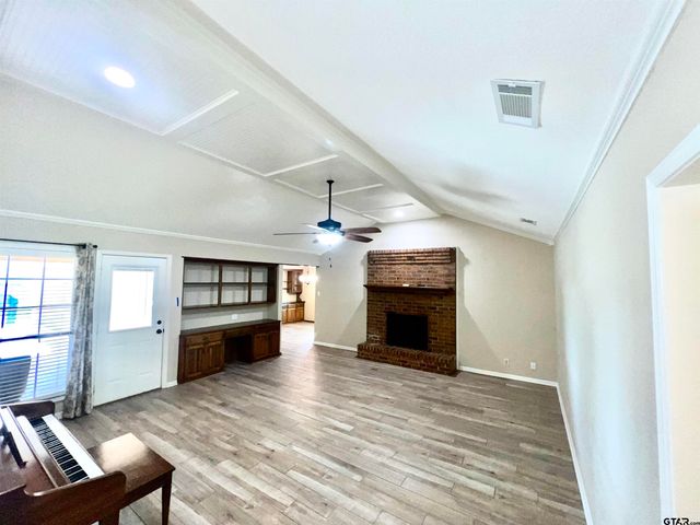 707 Hamtom Hill Drive, Tyler, TX 75703