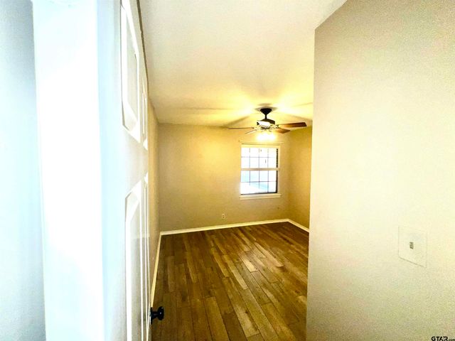 707 Hamtom Hill Drive, Tyler, TX 75703