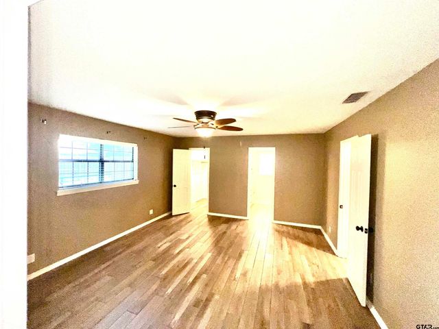 707 Hamtom Hill Drive, Tyler, TX 75703