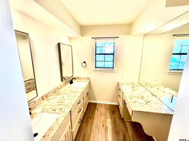 707 Hamtom Hill Drive, Tyler, TX 75703