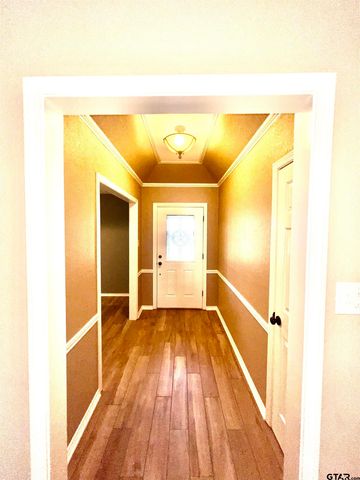 707 Hamtom Hill Drive, Tyler, TX 75703