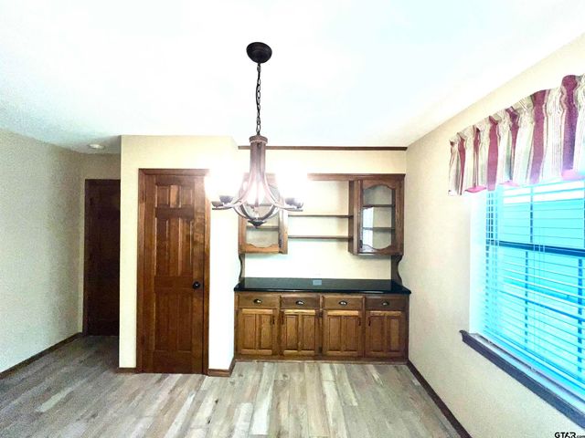 707 Hamtom Hill Drive, Tyler, TX 75703