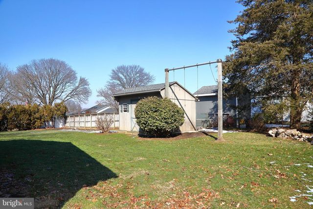 250 JULIA AVE, Strasburg, PA 17579