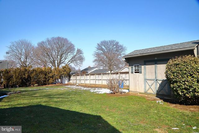 250 JULIA AVE, Strasburg, PA 17579