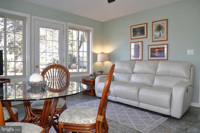 250 JULIA AVE, Strasburg, PA 17579