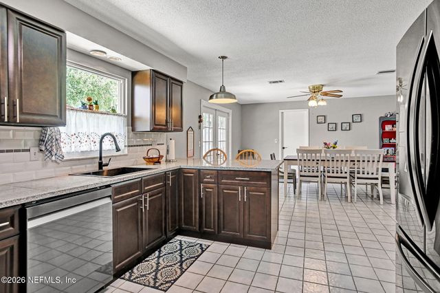 1186 BATTLE Cove, Jacksonville, FL 32221