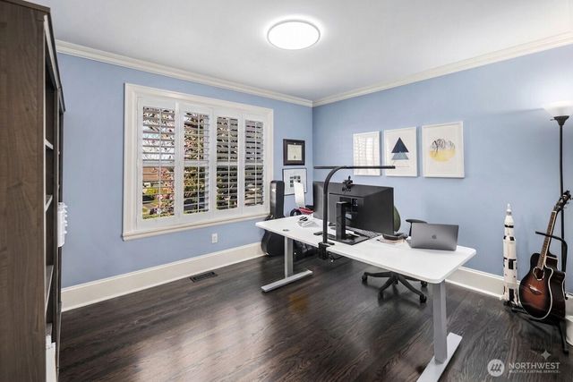 6030 Ann Arbor Avenue NE, Seattle, WA 98115