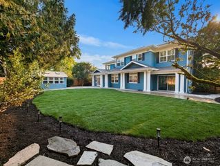 6030 Ann Arbor Avenue NE, Seattle, WA 98115