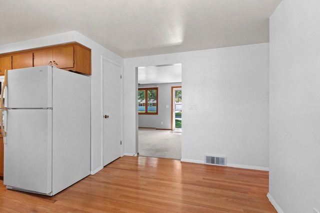 621 KARL STREET, Green Bay, WI 54301