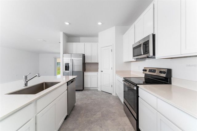 381 SINGING SANDS CIRCLE, Lake Wales, FL 33859