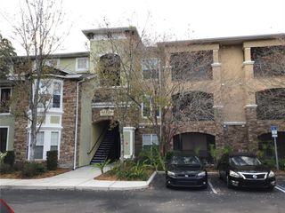 10106 COURTNEY OAKS CIRCLE 301, Tampa, FL 33619