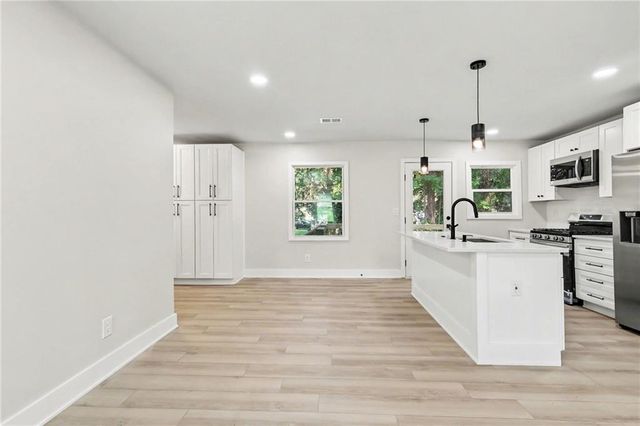 3877 Stone Road SW, Atlanta, GA 30331