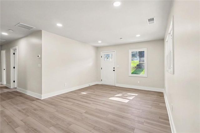 3877 Stone Road SW, Atlanta, GA 30331