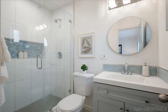 941 8Th St, Imperial Beach, CA 91932