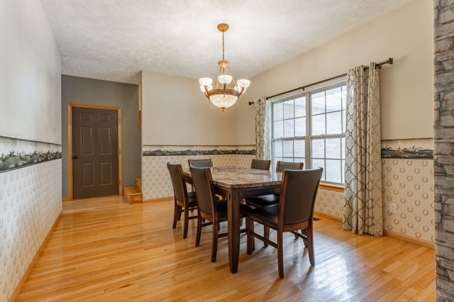 2229 E Kentwood Street, Republic, MO 65738