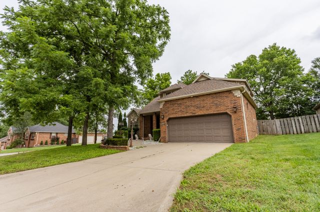 2229 E Kentwood Street, Republic, MO 65738