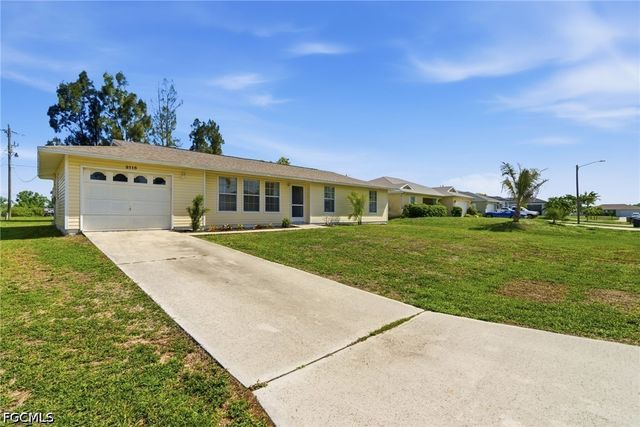 2115 NE 25th ST, Cape Coral, FL 33909