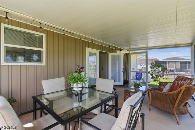 2115 NE 25th ST, Cape Coral, FL 33909