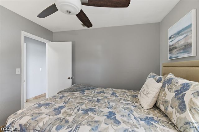 2115 NE 25th ST, Cape Coral, FL 33909