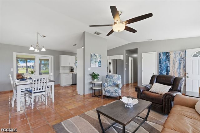 2115 NE 25th ST, Cape Coral, FL 33909