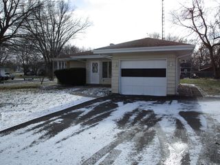 306 N Grant Street, Harvard, IL 60033