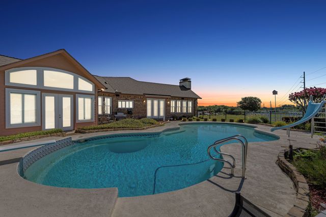 6718 Eastview Drive, Sachse, TX 75048