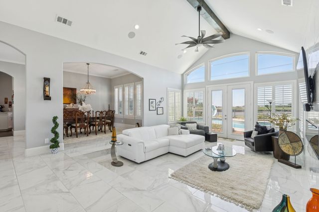 6718 Eastview Drive, Sachse, TX 75048