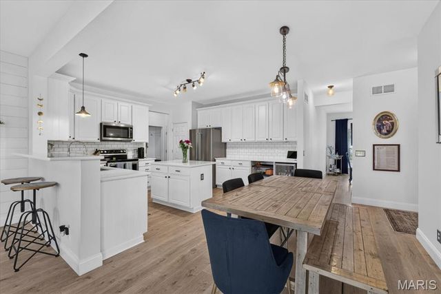 708 Brook Manor Court, Lake St Louis, MO 63367