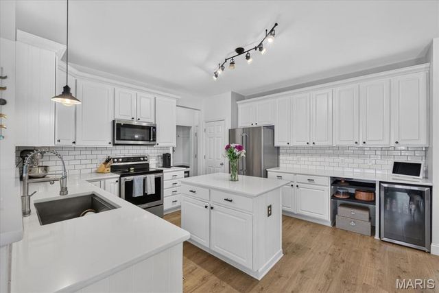 708 Brook Manor Court, Lake St Louis, MO 63367