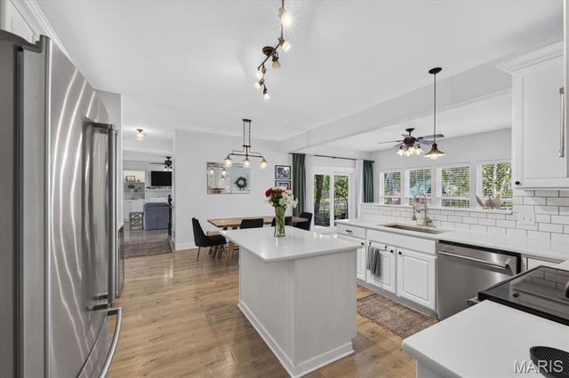 708 Brook Manor Court, Lake St Louis, MO 63367