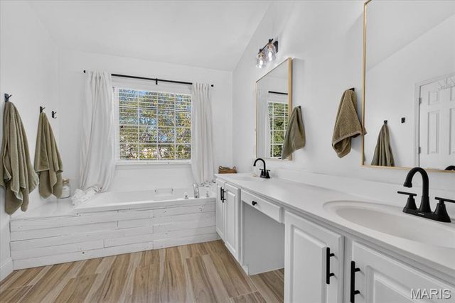 708 Brook Manor Court, Lake St Louis, MO 63367