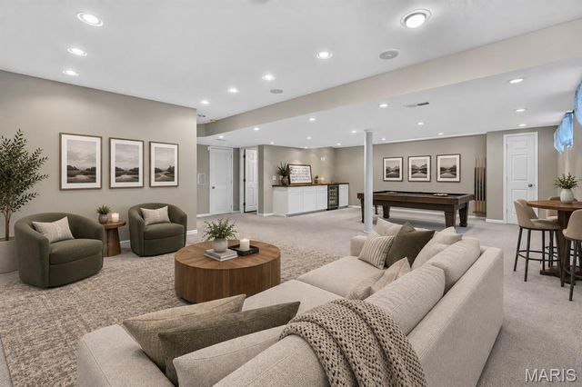 708 Brook Manor Court, Lake St Louis, MO 63367
