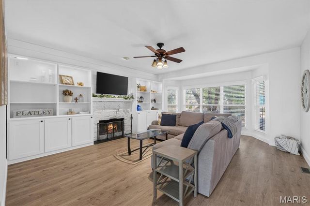 708 Brook Manor Court, Lake St Louis, MO 63367