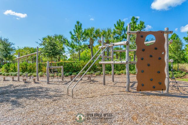 120 BURLCREST Court, St. Augustine, FL 32092