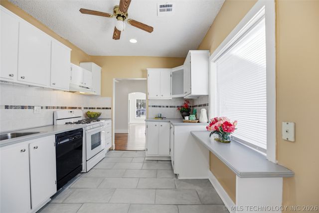 1633 E 4th Street, Tulsa, OK 74120