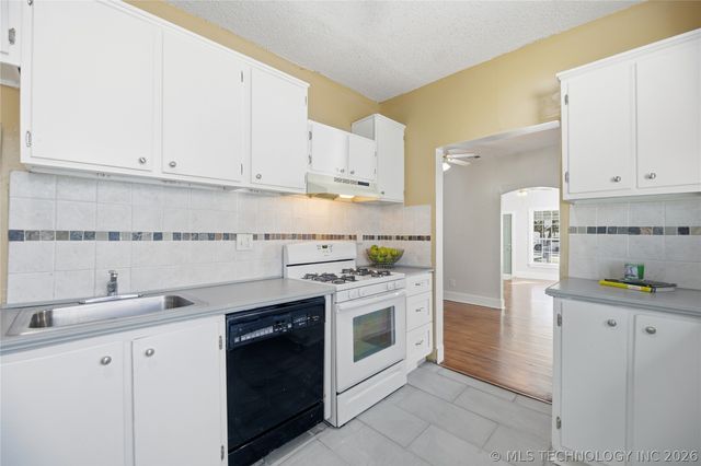 1633 E 4th Street, Tulsa, OK 74120