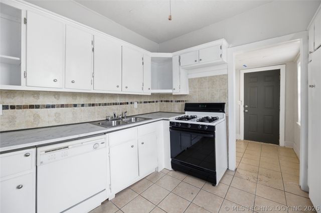 1633 E 4th Street, Tulsa, OK 74120