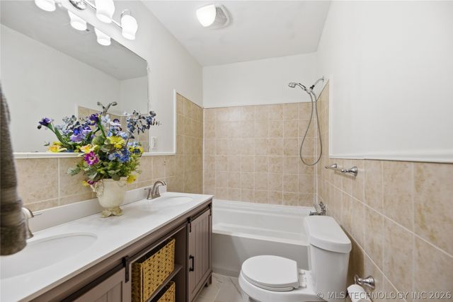 1633 E 4th Street, Tulsa, OK 74120