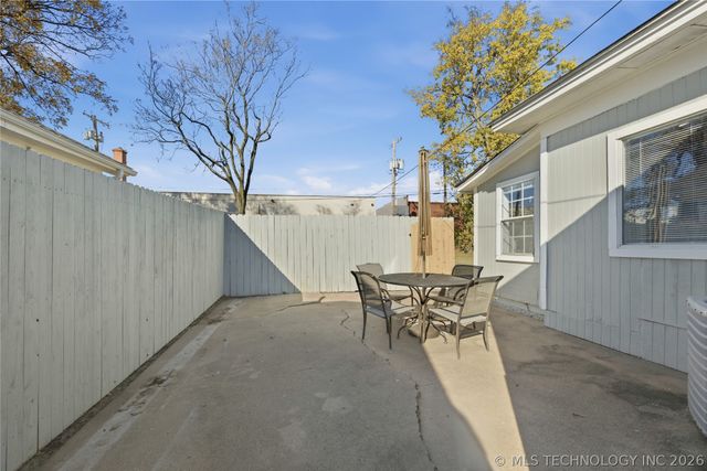 1633 E 4th Street, Tulsa, OK 74120