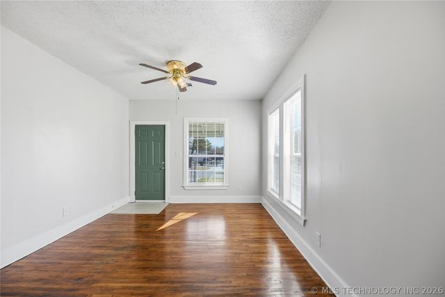 1633 E 4th Street, Tulsa, OK 74120