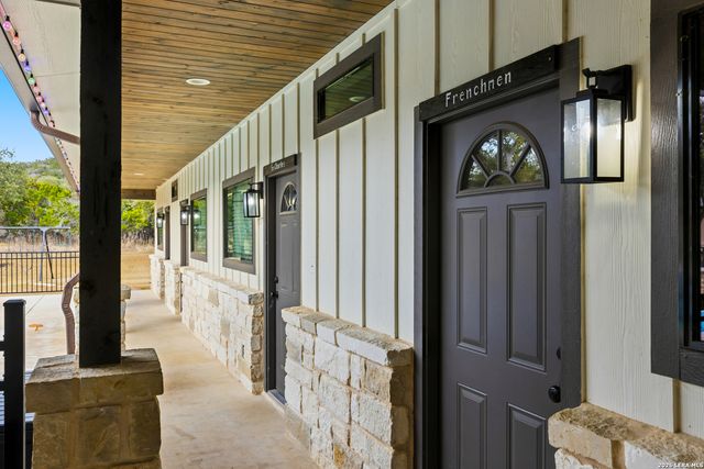 1644 Mountain Valley, Concan, TX 78838