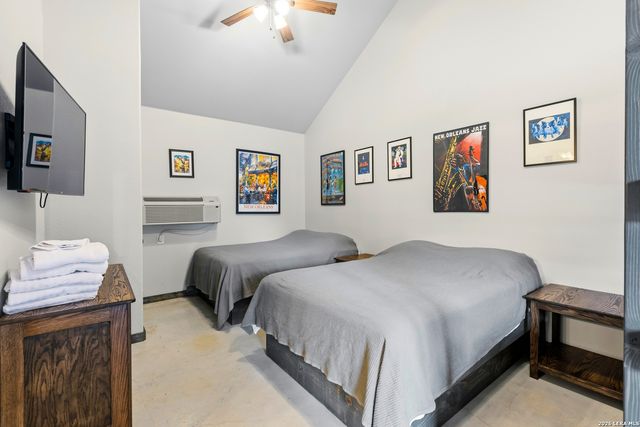 1644 Mountain Valley, Concan, TX 78838