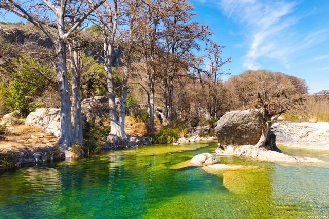 1644 Mountain Valley, Concan, TX 78838