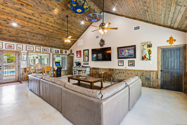 1644 Mountain Valley, Concan, TX 78838