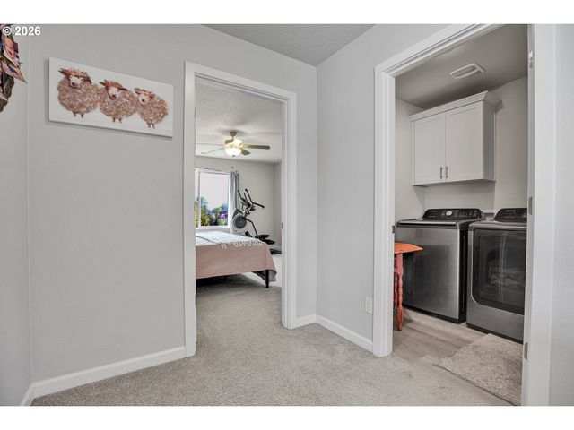 160 KINDRE St, St Helens, OR 97051