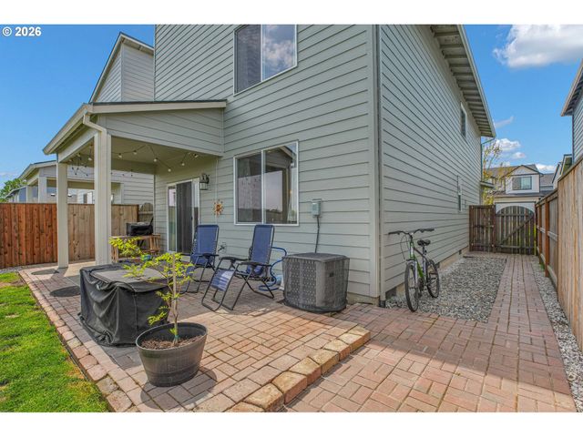 160 KINDRE St, St Helens, OR 97051