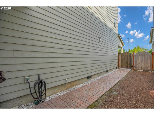 160 KINDRE St, St Helens, OR 97051